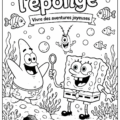 Enfants coloriant des pages de SpongeBob avec des crayons colorés.