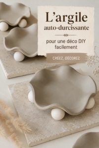 Un projet DIY de décoration utilisant de l'argile auto-durcissante pour des objets créatifs.