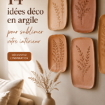 Une belle sélection d'art mural en argile coloré dans un intérieur moderne.