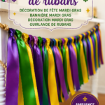 Guirlande colorée de Mardi Gras décorant une salle de fête.
