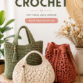 Sac au crochet coloré posé sur une table en bois
